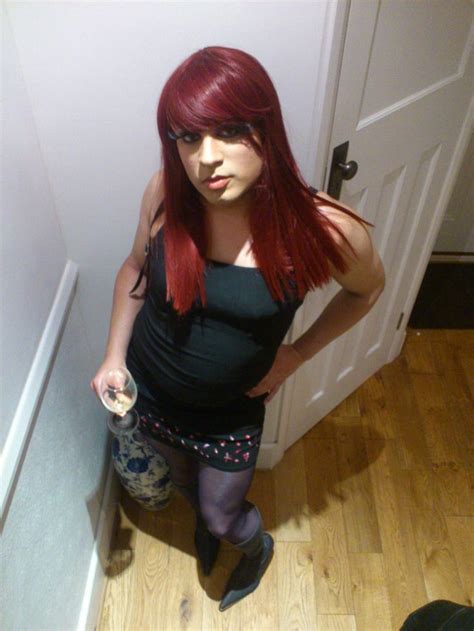 AMATEUR FEMBOY @ Tranny Clips